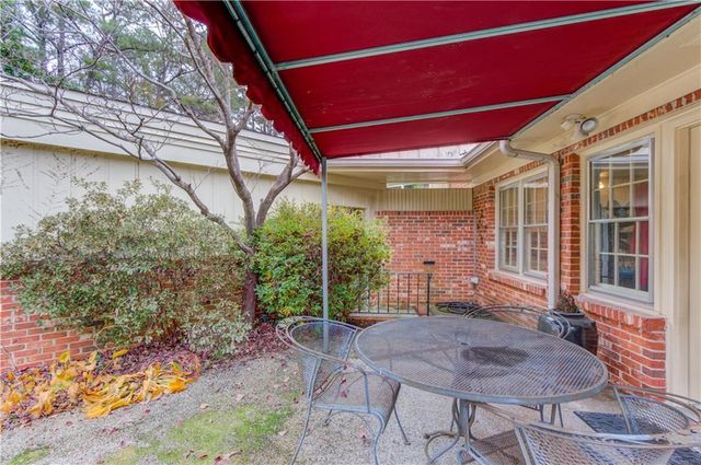 6381 E Deerhollow Way, Peachtree Corners, GA 30092