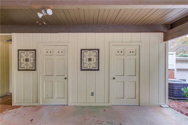 6381 E Deerhollow Way, Peachtree Corners, GA 30092