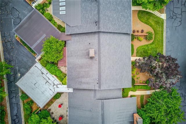 6381 E Deerhollow Way, Peachtree Corners, GA 30092