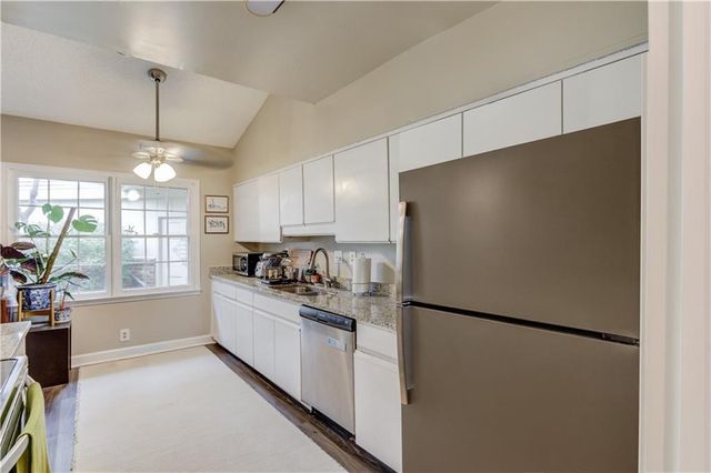 6381 E Deerhollow Way, Peachtree Corners, GA 30092