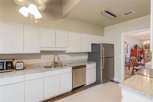 6381 E Deerhollow Way, Peachtree Corners, GA 30092