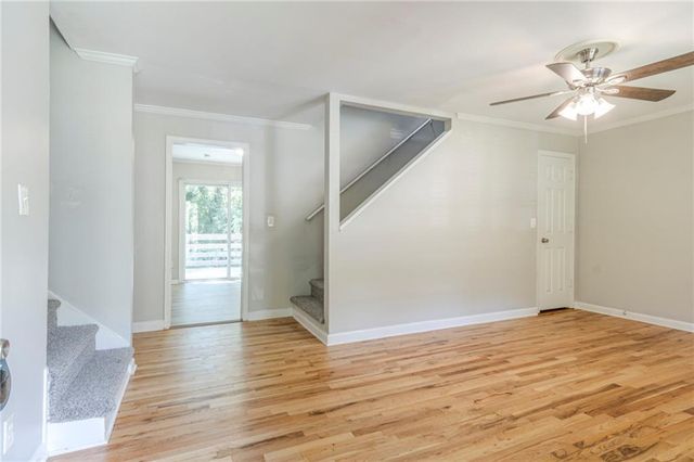 927 Magna Carta NW Drive, Atlanta, GA 30318