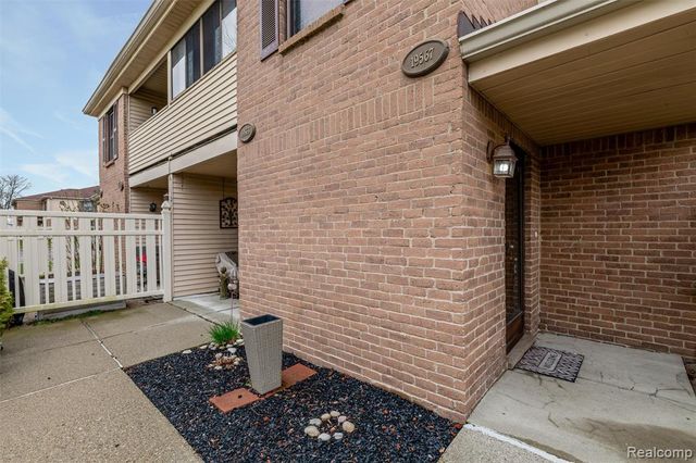 19567 Northridge Drive, Northville, MI 48167