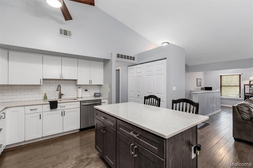 19567 Northridge Drive, Northville, MI 48167
