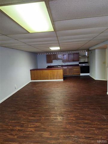 12303 White Cap Lane, Florissant, MO 63033