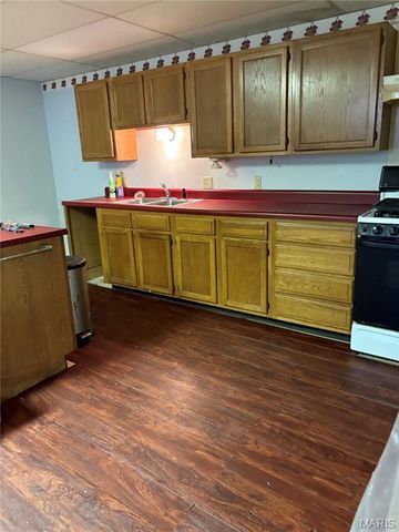 12303 White Cap Lane, Florissant, MO 63033