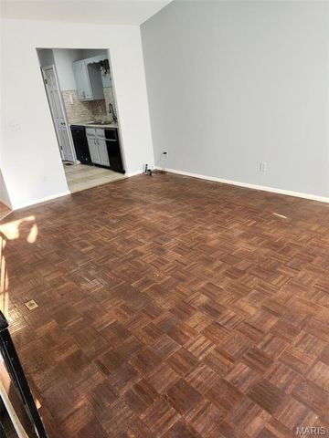 12303 White Cap Lane, Florissant, MO 63033