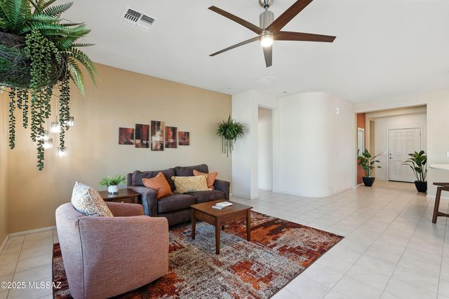 33701 S Presidio Place, Red Rock, AZ 85145