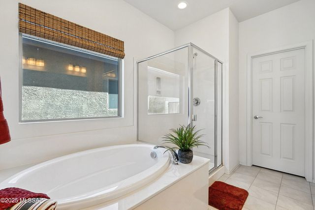 33701 S Presidio Place, Red Rock, AZ 85145