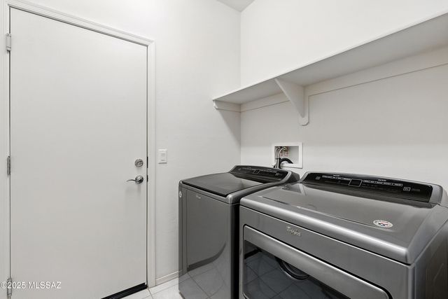 33701 S Presidio Place, Red Rock, AZ 85145