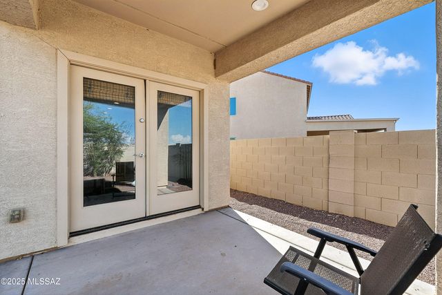 33701 S Presidio Place, Red Rock, AZ 85145