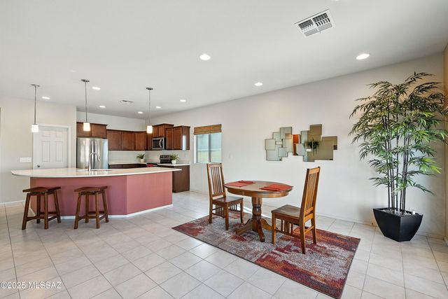 33701 S Presidio Place, Red Rock, AZ 85145