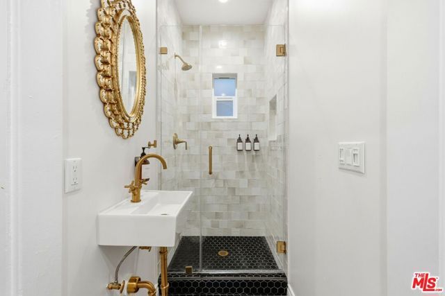 1458 W 48th Street, Los Angeles, CA 90062