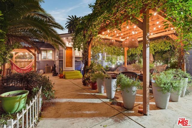 1458 W 48th Street, Los Angeles, CA 90062