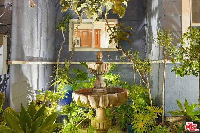 1458 W 48th Street, Los Angeles, CA 90062