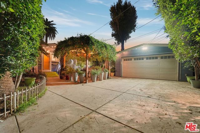 1458 W 48th Street, Los Angeles, CA 90062