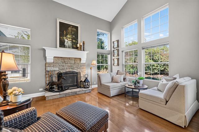 3844 Relstar Court, Naperville, IL 60564