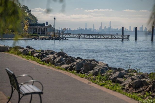36 Myrtle Avenue, Dobbs Ferry, NY 10522
