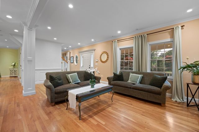 241 Ridge St, Winchester, MA 01890