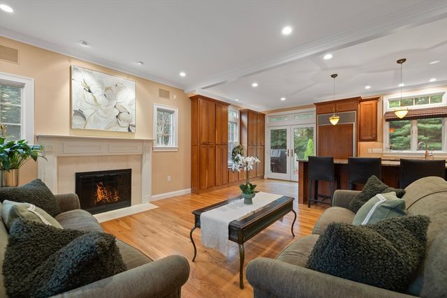 241 Ridge St, Winchester, MA 01890