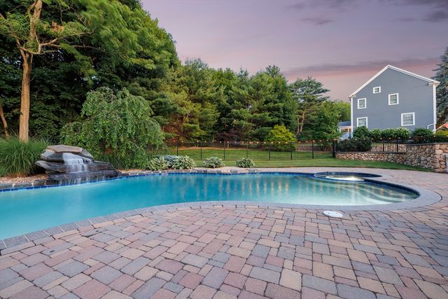 241 Ridge St, Winchester, MA 01890