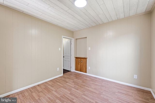 102 S WHITEOAK ST, Kutztown, PA 19530