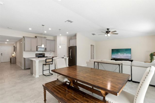 4810 MAGNETITE LOOP, Mount Dora, FL 32757