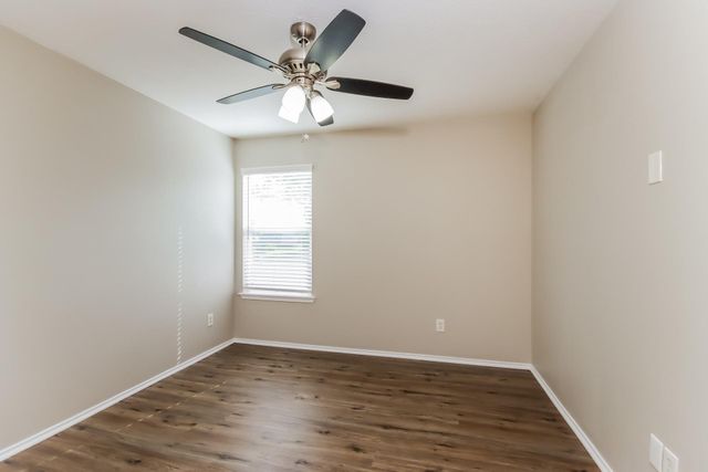 330 Harbor Mist Drive, Crosby, TX 77532