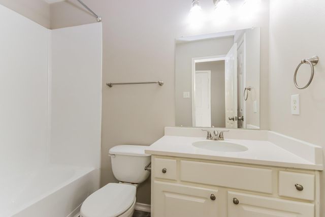 330 Harbor Mist Drive, Crosby, TX 77532