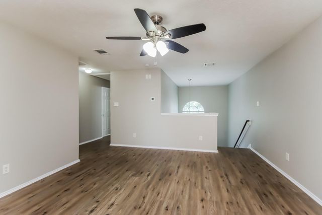 330 Harbor Mist Drive, Crosby, TX 77532
