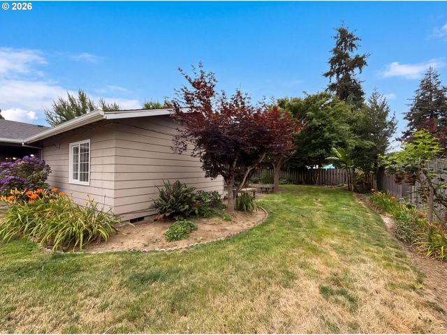 3333 17TH Ave, Forest Grove, OR 97116