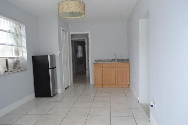 608 NW 20th Court, Pompano Beach, FL 33060