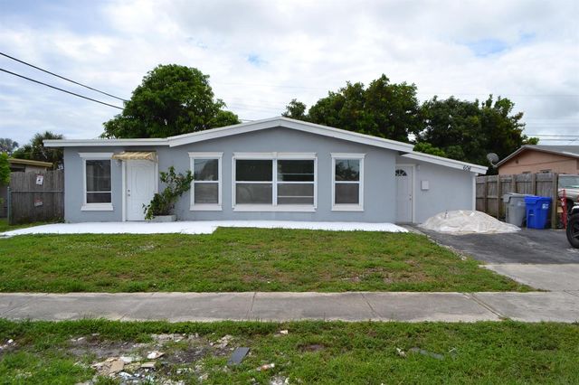 608 NW 20th Court, Pompano Beach, FL 33060