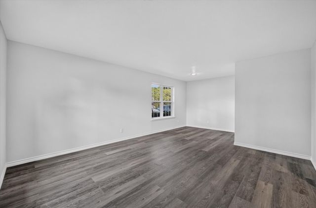 1801 E Grauwyler Road 101, Irving, TX 75061