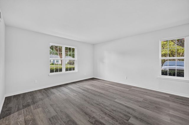 1801 E Grauwyler Road 101, Irving, TX 75061