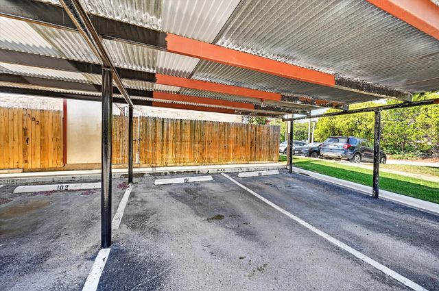 1801 E Grauwyler Road 101, Irving, TX 75061
