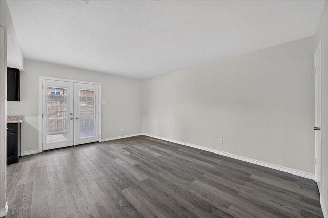 1801 E Grauwyler Road 101, Irving, TX 75061