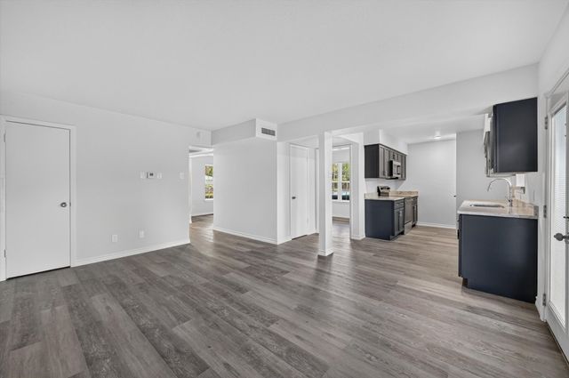 1801 E Grauwyler Road 101, Irving, TX 75061