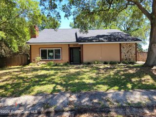 1111 Mina Avenue NE, Palm Bay, FL 32907