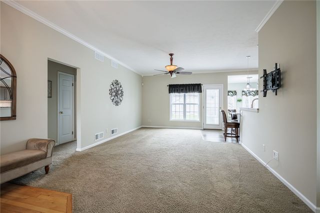 108 Arborway Lane, Greece, NY 14612