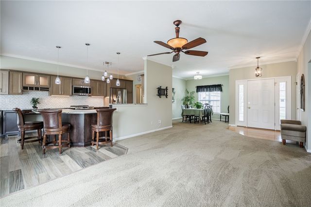 108 Arborway Lane, Greece, NY 14612