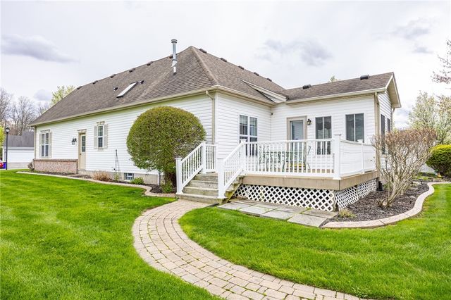 108 Arborway Lane, Greece, NY 14612
