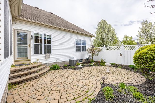 108 Arborway Lane, Greece, NY 14612