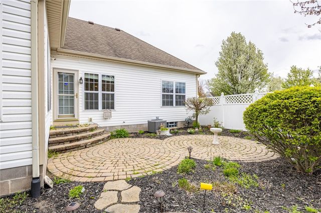 108 Arborway Lane, Greece, NY 14612
