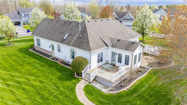 108 Arborway Lane, Greece, NY 14612