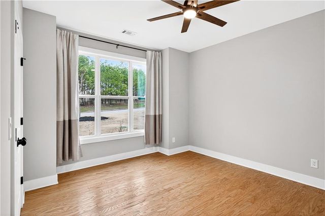 425 Blossom Trail, Acworth, GA 30101