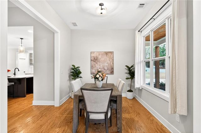 425 Blossom Trail, Acworth, GA 30101