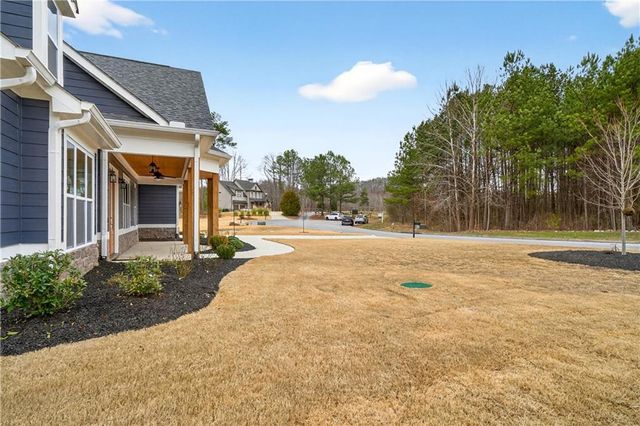 425 Blossom Trail, Acworth, GA 30101