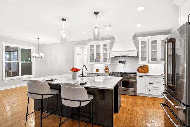 425 Blossom Trail, Acworth, GA 30101