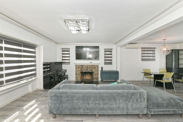 222-03 Kingsbury Avenue, Bayside, NY 11364